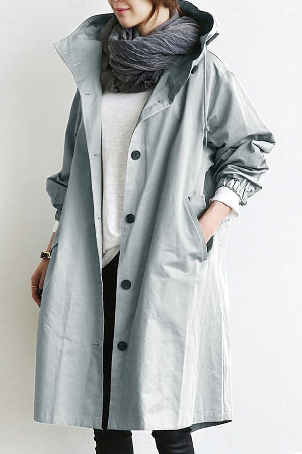 Modische Damenjacke mit Kapuze und Oversize-Schnitt