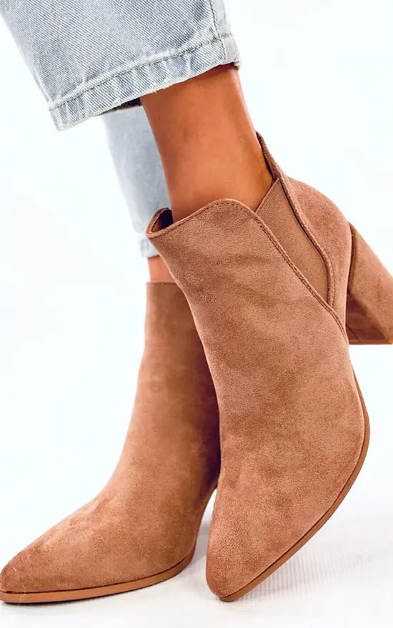 Elegante Stiefeletten in Hellbeige mit Komfortabsatz